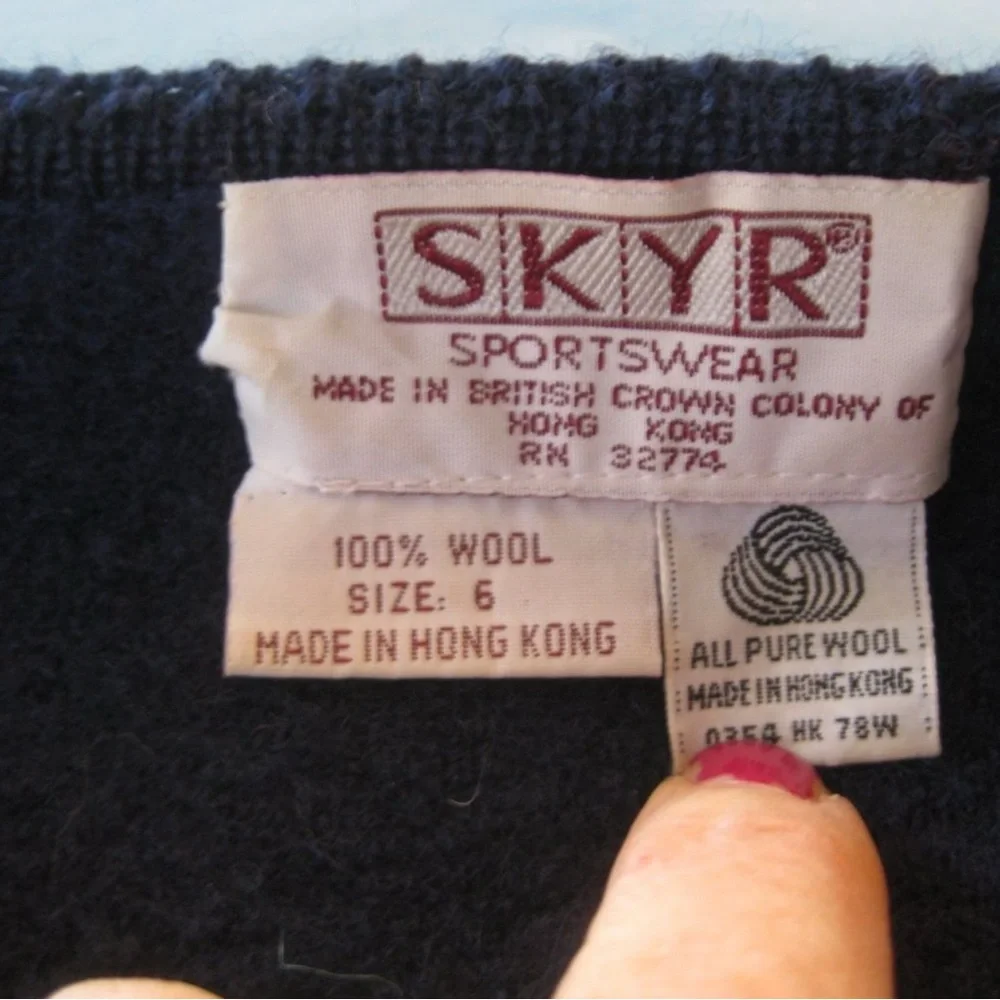 Boiled Wool Cardigan Sweater / Vtg / Skyr Navy Wool Cardigan with pink rose - Picture 6 of 6